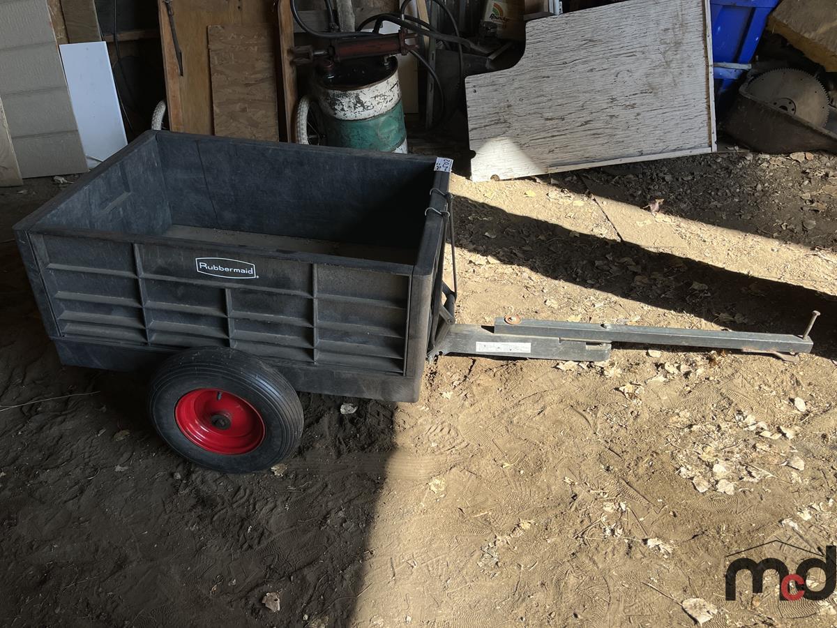 Rubbermaid Lawn Trailer
